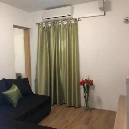 Apartmajska Hiska Urska - Kamp Natura Apartman *