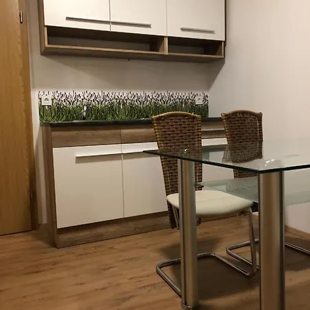 Apartmajska Hiska Urska - Kamp Natura Apartman Podčetrtek